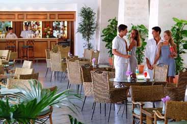 Air-conditioning. Hours: Dinner (18:30 22:00). La Gondola: Italian a la carte restaurant with capacity for 40 persons. Airconditioning. Hours: Dinner (18:30 22:00). La Laguna: Beach grill restaurant with capacity for 250 persons.