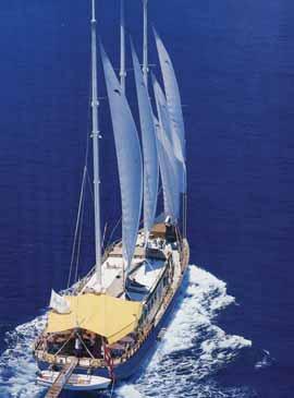New Tour Cruising from April 2005 WhitsundayMagic Deluxe Sailing Tours Small ship cruising under the romance of sail 6
