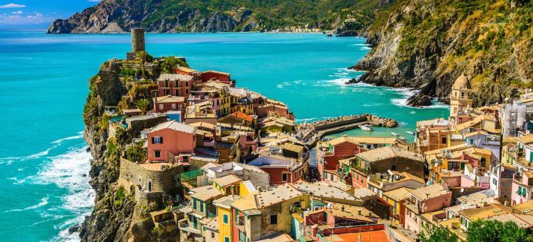 VIP Small Group CINQUE TERRE DISCOVERY & VINEYARDS ESCAPES with Seafood Lunch ( 12 h ) SMALL GROUP TOUR - Max 16 Pax There is nothing better than the VIP Cinque Terre Discovery & Vineyards Escapes to
