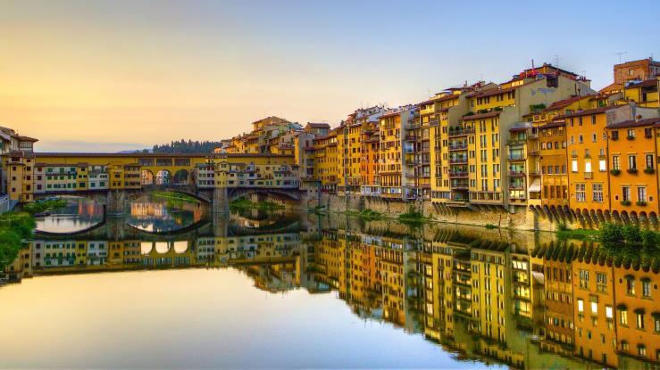 Half Day Walking Tour of Florence & Visit to UFFIZI GALLERY ( 4h ) **FREE SALE** The tour starts with an excellent and complete introductory tour dedicated to those who want to know all the facts and
