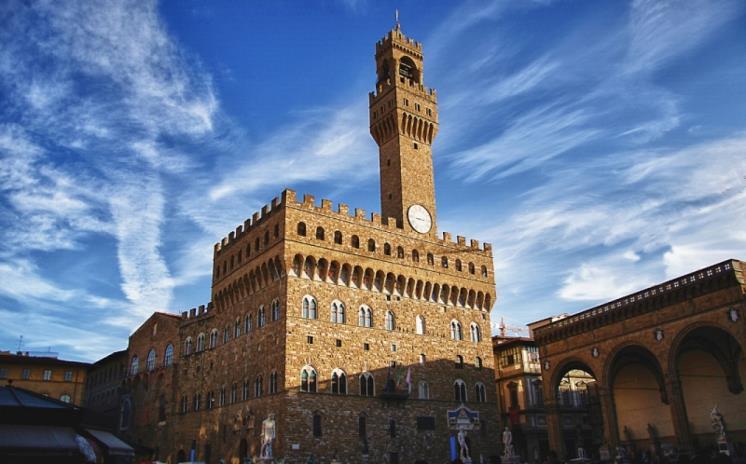 WALK and TALK in FLORENCE and then MEET THE DAVID ( 4 h ) **FREE SALE ** SMALL GROUP TOUR - Max 25 Pax A pleasant walk in Florence is just what you need to be introduced to the city and its splendor
