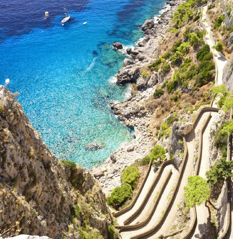20 minutes drive from Sorrento. Built on different levels, from the main road all the way down to sea level, the town of Positano is like a waterfall cascading down the rocks to the sea.