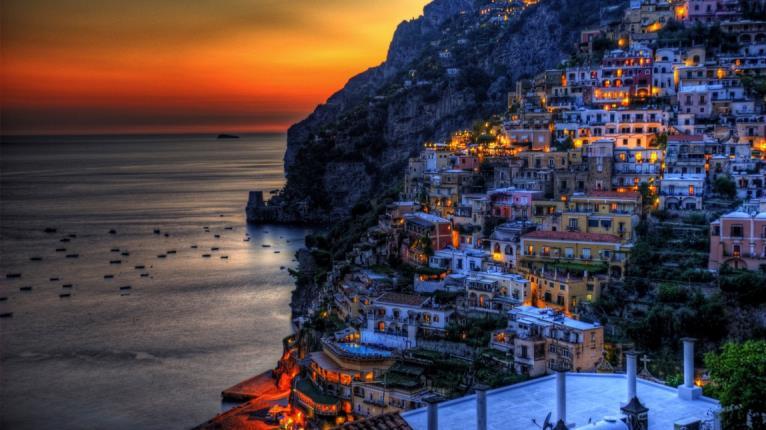 At the arrival in Positano, you will have free time to explore the town on your own.