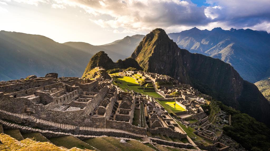 13 Day Discover Peru International airfares All internal airfares All transfers 11 nights twin share accommodation Breakfast daily, plus 3 lunches Professional local guides Sightseeing in all cites