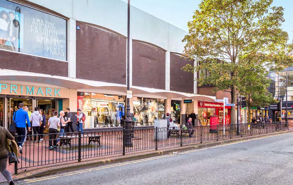 The town benefits from significant retail and commercial offerings and is home to Wrexham s Glyndŵr University which is situated on the edge of the Town Centre.