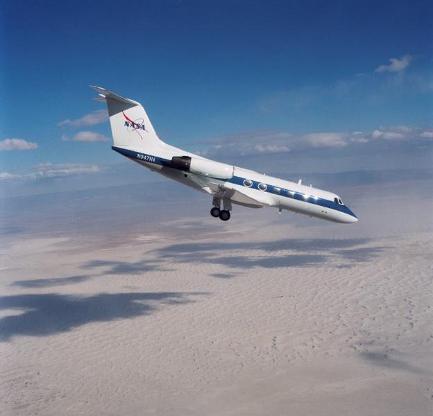 Shuttle Training Aircraft Modified Gulfstream Shown here during a practice shuttle approach Note the main gear down to produce drag The nose gear is not