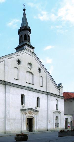 V roku 1753 sa v prestavbe pokračovalo vytvorením barokovej klenby a v rokoch 1869-1873 bola pribudovaná bočná kaplnka.