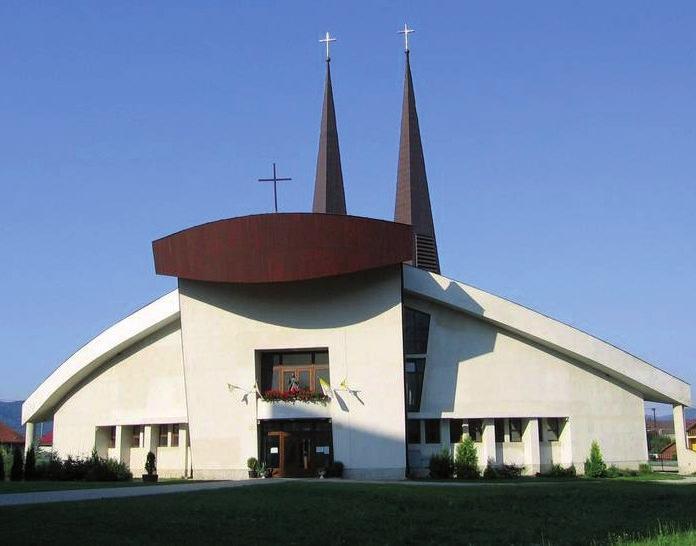 RÍMSKOKATOLÍCKY KOSTOL BOŽIEHO MILOSRDENSTVA MONUMENTS Základy kostola boli položené v roku 1996.