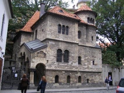 AGENDA Wednesday 28 th March Today we will take you to the Jewish quarter of Prague named Josefov.