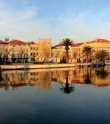 Moliceiro Hotel, Aveiro Perfectly located in the centre of Aveiro, bordering a park, this is an owner-managed hotel par excellence.
