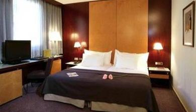 com/hotel-ramblas-barcelona Standard double single use Room 219.00 Standard double Room 273.