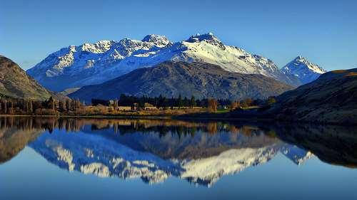 QUEENSTOWN It is the South Island's most popular resort, set alongside the shores of Lake Wakatipu, under the gaze of the Remarkables Ranges.