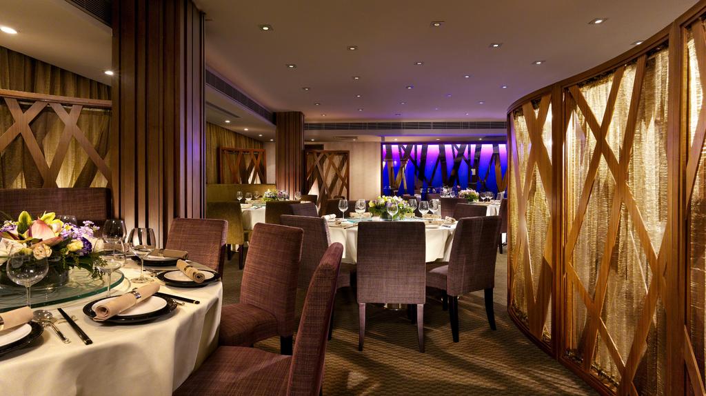dining The Penthouse - A modern setting, yet traditional restaurant