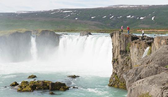 Detailed Itinerary: Untamed Iceland 2019 Day 1 Depart U.S. Depart from the U.S. Day 2 Arrive Reykjavik, Iceland After an overnight flight from the U.S., you ll arrive in the early morning at Keflavik Airport in Reykjavik to begin our Iceland travel experience.