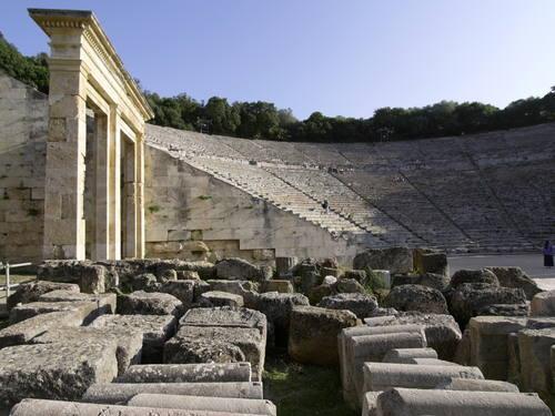 below 09:00-11:00 Departure from hotel and transfer to Epidavros 11:00-13:00 Guided tour at the Sanctuary of Asclepios and large