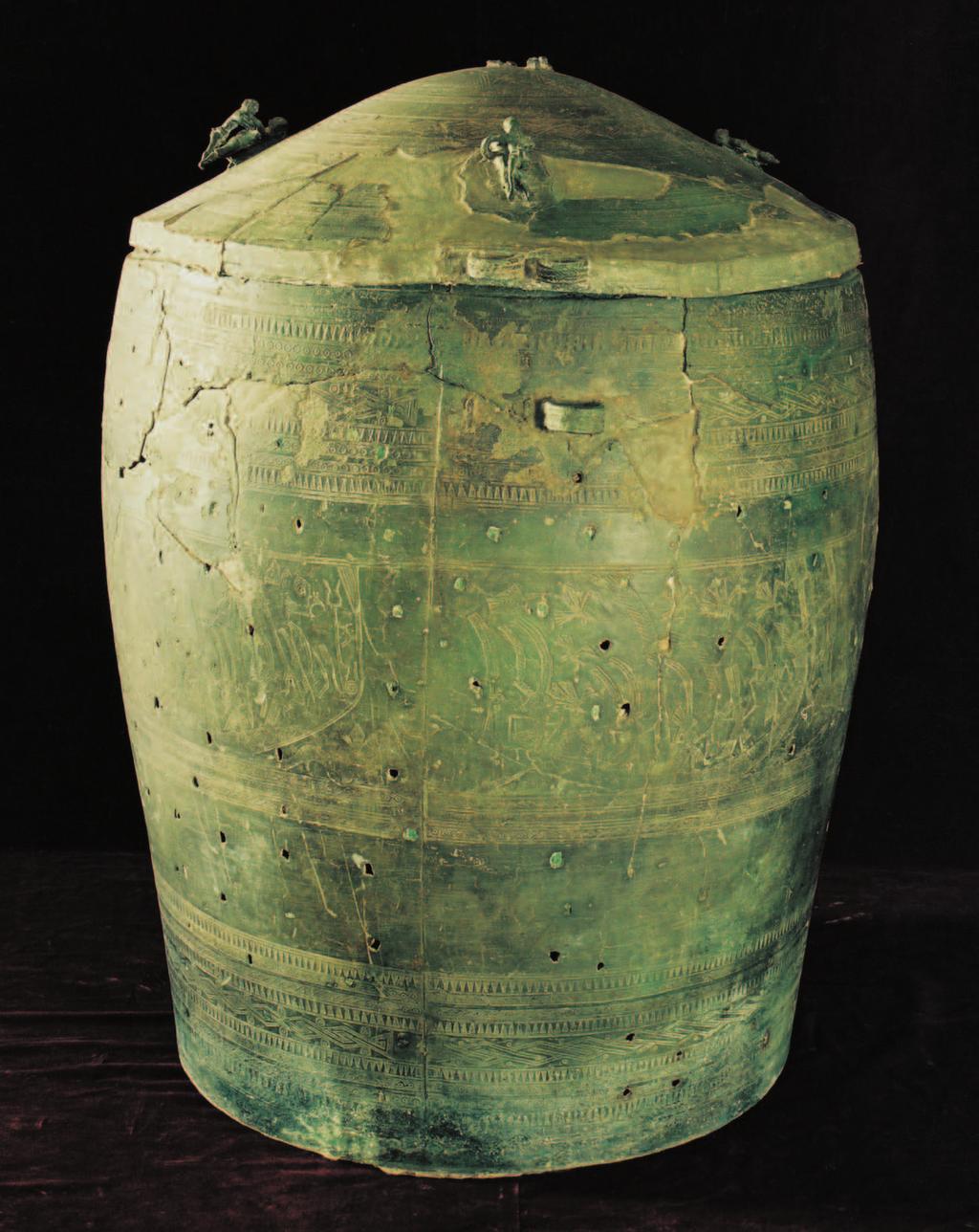 30 Very large Dong Son bronze storage jar found in the northern Vietnam village of Dao Thinh, four pairs of mating couples on the lid, central