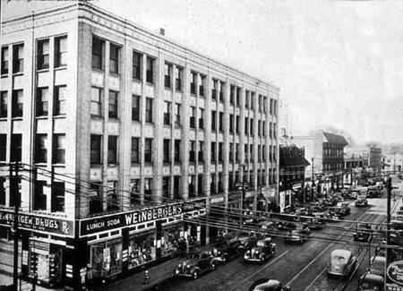 2 14805 Detroit Avenue, SW corner of Warren & Detroit The Detroit-Warren Building, constructed in 1923 with five stories, became Lakewood's first high-rise, containing the