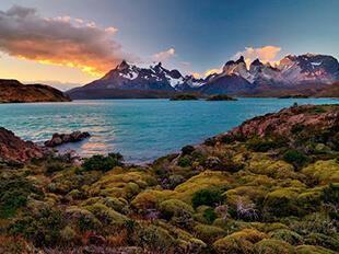 Day 7 FLIGHT TO PUNTA ARENAS & TRANSFER TO TORRES DEL PAINE Fly from Santiago to Punta Arenas and travel by coach to the discover the natural beauty of Torres del Paine National Park.