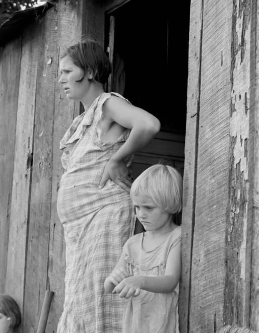 Wife and child of a sharecropper, Washington County, Arkansas August 1935 [Rothstein did not think this photo had much