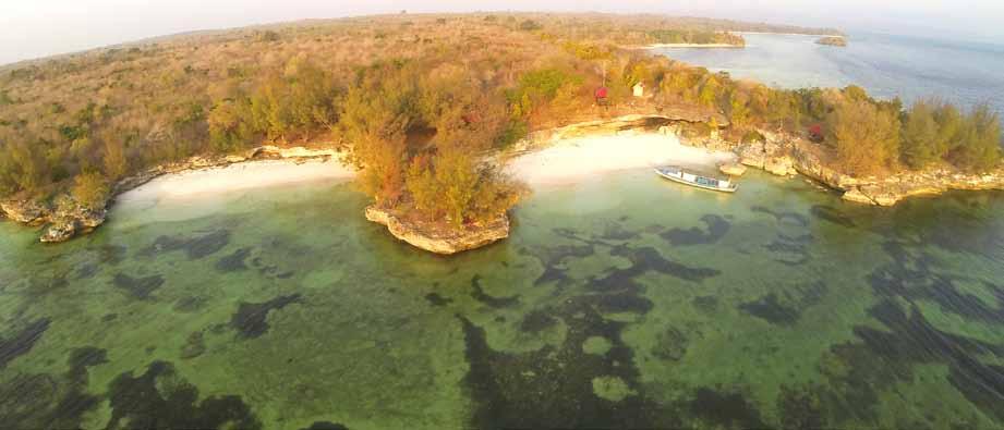 LIANG KARETA BEACH Area : 4 hectare Owner : Private Owner Tourism Business Opportunities (including the investment code of the Standard Classification of Indonesian