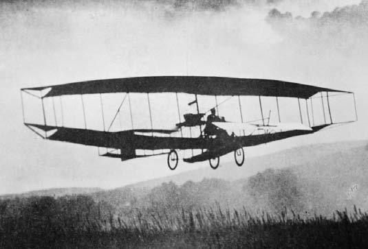 The Aerial Experiment Association Glenn Curtiss was a busy man in 1907. In addition to working on some of the devices already mentioned, he joined the Aerial Experiment Association.