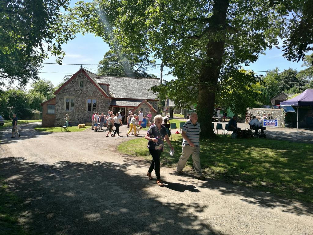 There were various prizes given out such as Youngest Owner and Ladies Choice chosen by the hard working volunteers in the village hall serving cakes and cream teas.