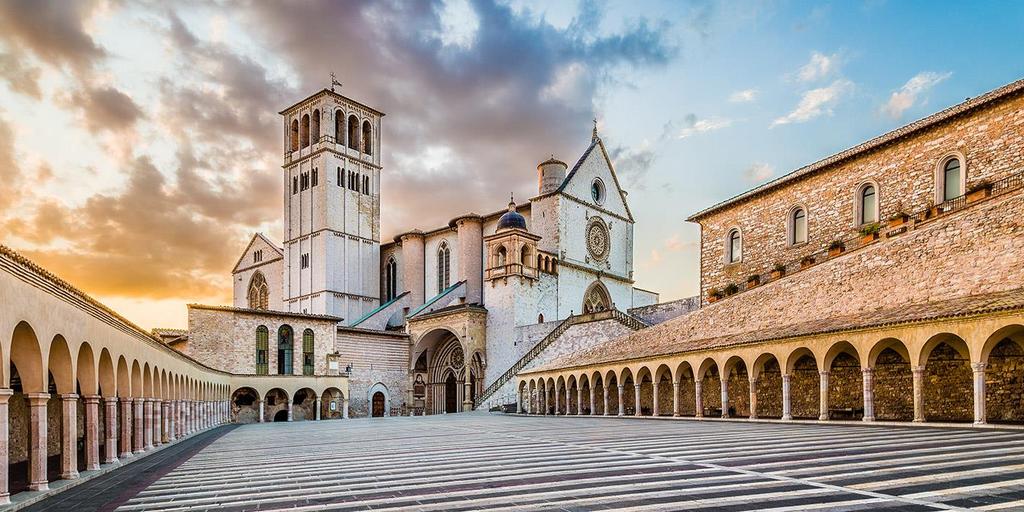 ITINERARY ASSISI 2 nights DAY 1 THE BEST OF ASSISI After your arrival at Rome airport you will take the train to Assisi, there (at the train station) you will meet your personal driver who transfer