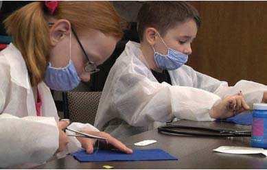 Little Medical School brings medicine, science and the importance of health to children in an entertaining, exciting and fun way.