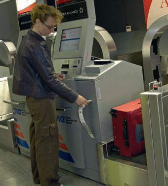 Automated Baggage Check-in Fully Automated Baggage Check-in process: 1.