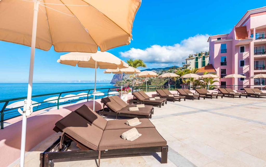 IN The Pestana Royal is an All Inclusive hotel (breakfast, lunch, dinner, snacks and domestic beverages) located in Funchal, Madeira.