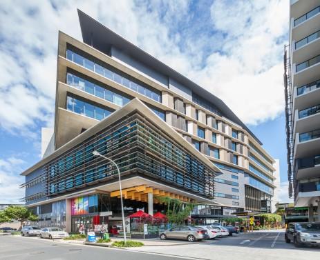 COMMERCIAL OFFICE MARKET Brisbane CBD Investment Activity Preston Rowe Paterson Research recorded the following major sales transactions that occurred over the three months to June 2017: 1231-1241