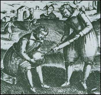 15 Ker je igra, ki je bila nasilna in je povzročala veliko škode med mestnimi prebivalci pa vedno bolj in bolj priljubljena, jo je Kralj Edvard II 13. aprila 1314 z uradnim razglasom prepovedal.