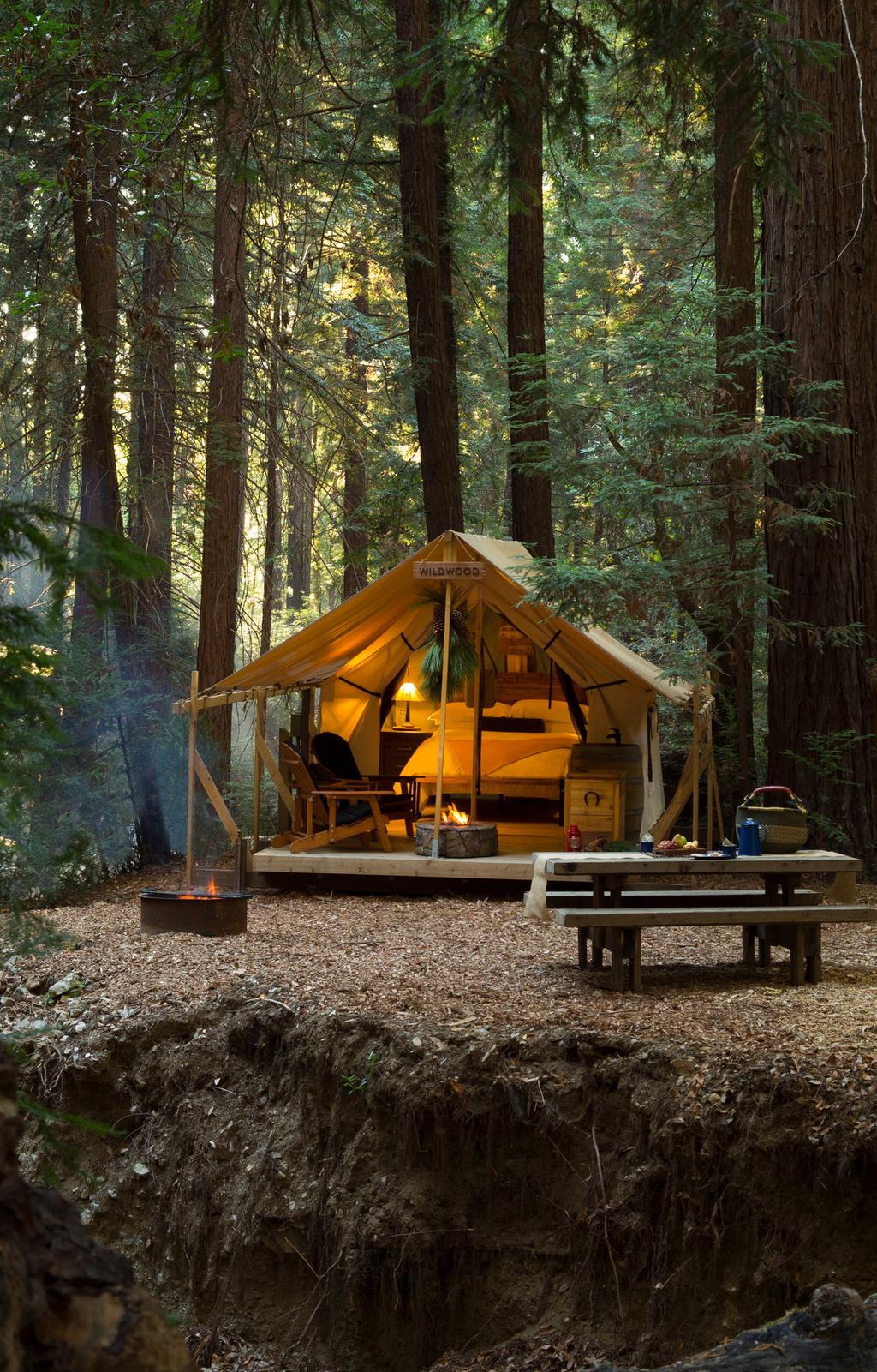 OUTDOOR SPLENDOR, WITH A LUXURY TWIST Ventana s Redwood Canyon Glampsites put you in the middle of the stunning Big Sur landscape with all the amenities and services of a world-class resort.