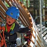 Nature at its best as well as a thrill offers the high ropes course up in the forest above Ebingen by the vacation hostel Waldheim.
