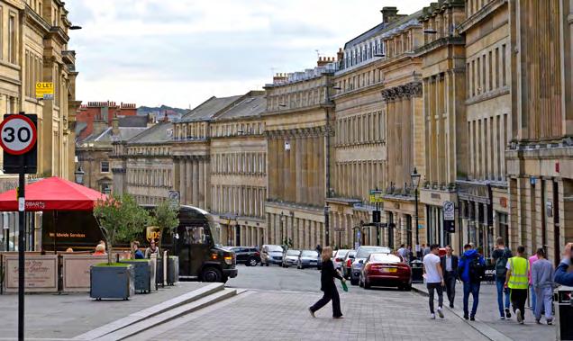 Location Newcastle is the commercial and administrative capital of the North East with a population of approximately 280,000 people [Census 2011] and forms part of the wider Tyneside conurbation with