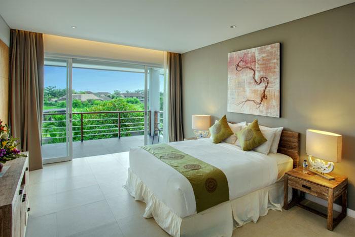 THE BEDROOMS Villa DelMar offers four identical bedrooms.