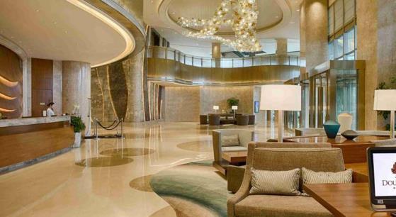 All of the spacious guest rooms and suites at this Xiamen hotel offer large desks, luxurious Sweet Dreams Experience beds and WiFi access.