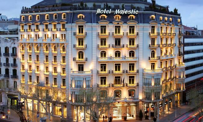 HOTEL Hotel Majestic (5* GL) Location: Rooms: Services: F&B: Conferences: The 2014 newly renovated Hotel Majestic is located in the very centre of Barcelona right at Paseo de Gracia.