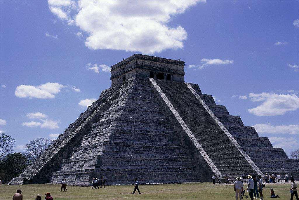The Castillo Chichén Itzá,