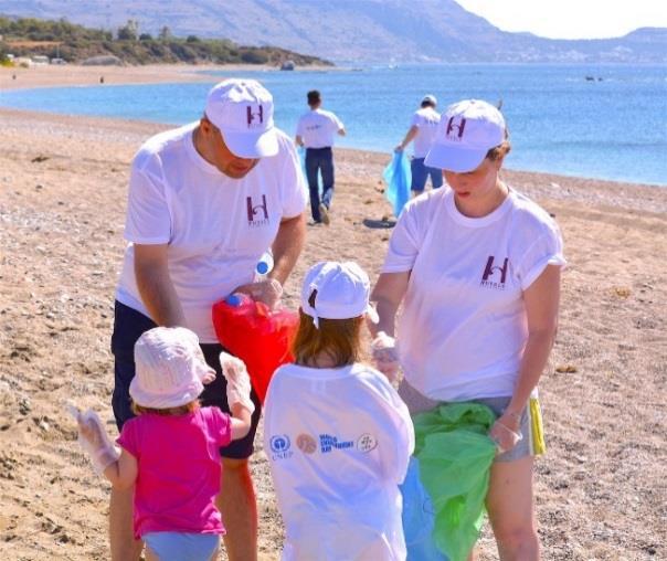 The beach clean-up initiative consisted of three actions taking place at the same time in three different coastline zones that are used by our 5 hotels.