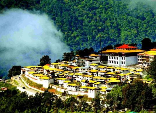 Arunachal Pradesh Termed as the Land of Rising Sun, Arunachal Pradesh has attractions of deep woodlocks, deep dales, and enchanting plateaus.