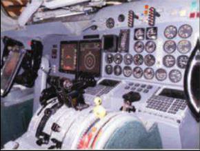 The developed flightdeck retrofit package was developed in collaboration with AMETEK (USA) and Universal Avionics (USA), whereas the former provided a dual channel engine