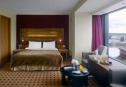 OF ROOMS SIZE SQ M Standard Room 80 22 Disability Access Room Business Class Room 6 22 17 22 Junior