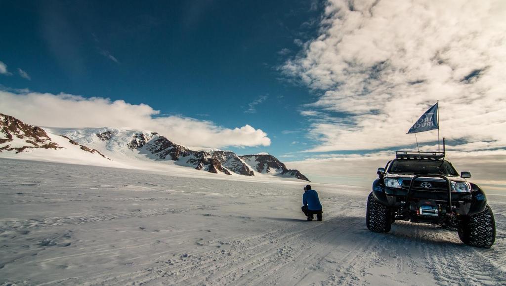 The sensation of being in an untouched environment is magical. For the first 200 kilometers towards the South Pole, the mountain scenery is unlike any other place on earth.