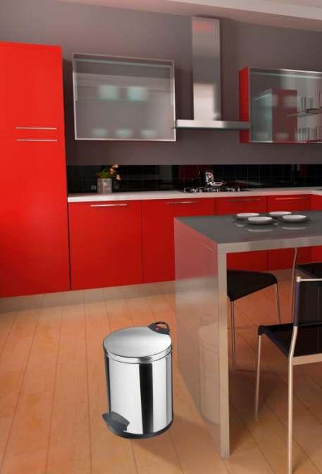 The T2 M 11L from Hailo is the classic waste bin with a modern look that will be at home in