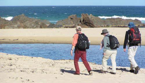 Tour grading This tour offers you the chance to see the best of Australia s mammals, as well as a chance to see some of the country s fabulous flora and birdlife, so much of it endemic.