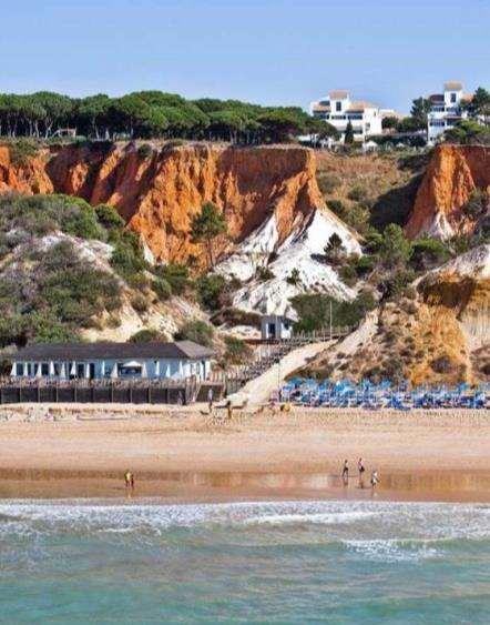 Unique Location The Pine Cliffs Resort is perched high up on the southern coast of Portugal, immediately above