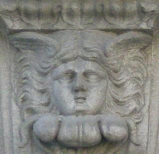 Plaça del Duc de Medinaceli, 7 2 1 Carrer Ferran, 30 Medusa s heads in