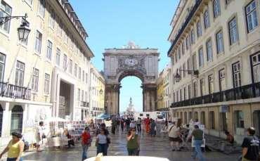 Baixa is the Grand Centre of Lisbon, with majestic plazas and wide avenues.
