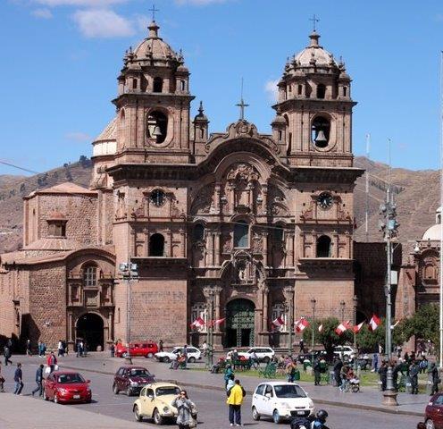 Andes of Peru Inca Capital = Cusco